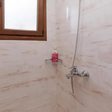 Apartman Loukia'S 5 Paramónasz